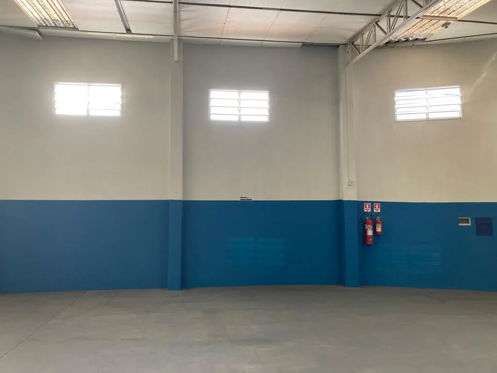 Imagem Ótimo Galpão que permite diversas atividades com 330M² no Jardim Bertanha