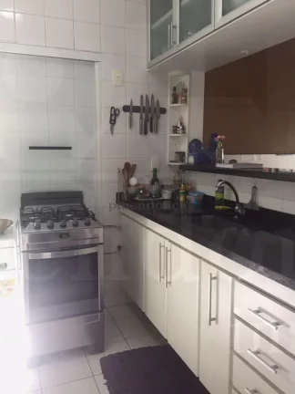 Imagem Apartamento à venda na Pompéia com 3 quartos sendo 1 suíte e 2 vagas, 75m²