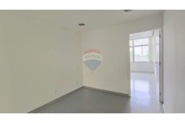 Foto do imóvel Sala Comercial 32,32m² com 1 vaga no Itaim Bibi em Avenida São Gabriel