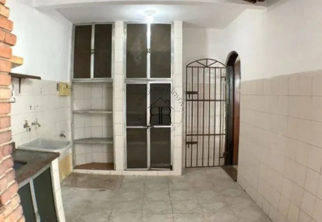 Imagem Venha conhecer a casa dos seus sonhos! Com 3 quartos amplos, sendo 1 suíte, esta casa é perfeita p...