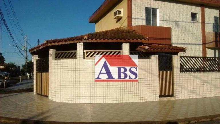 Foto do imóvel Sobrado com 2 dormitórios à venda, 150 m² por R$ 350.000,00 - Esplanada dos Barreiros - São Vicente/SP