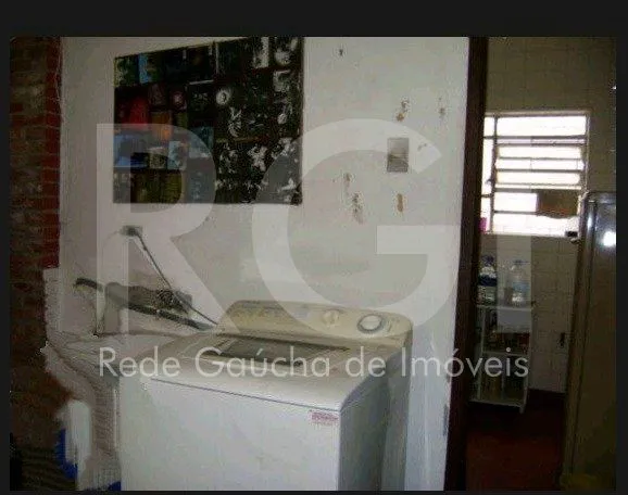 Imagem Casa para Venda - 188m², 4 dormitórios, 4 vagas - Menino Deus