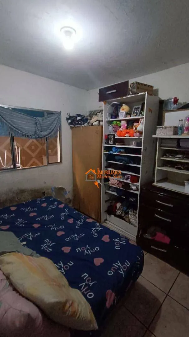 Imagem Sobrado com 5 dormitórios à venda, 300 m² por R$ 320.000,00 - Jardim Marilena - Guarulhos/SP