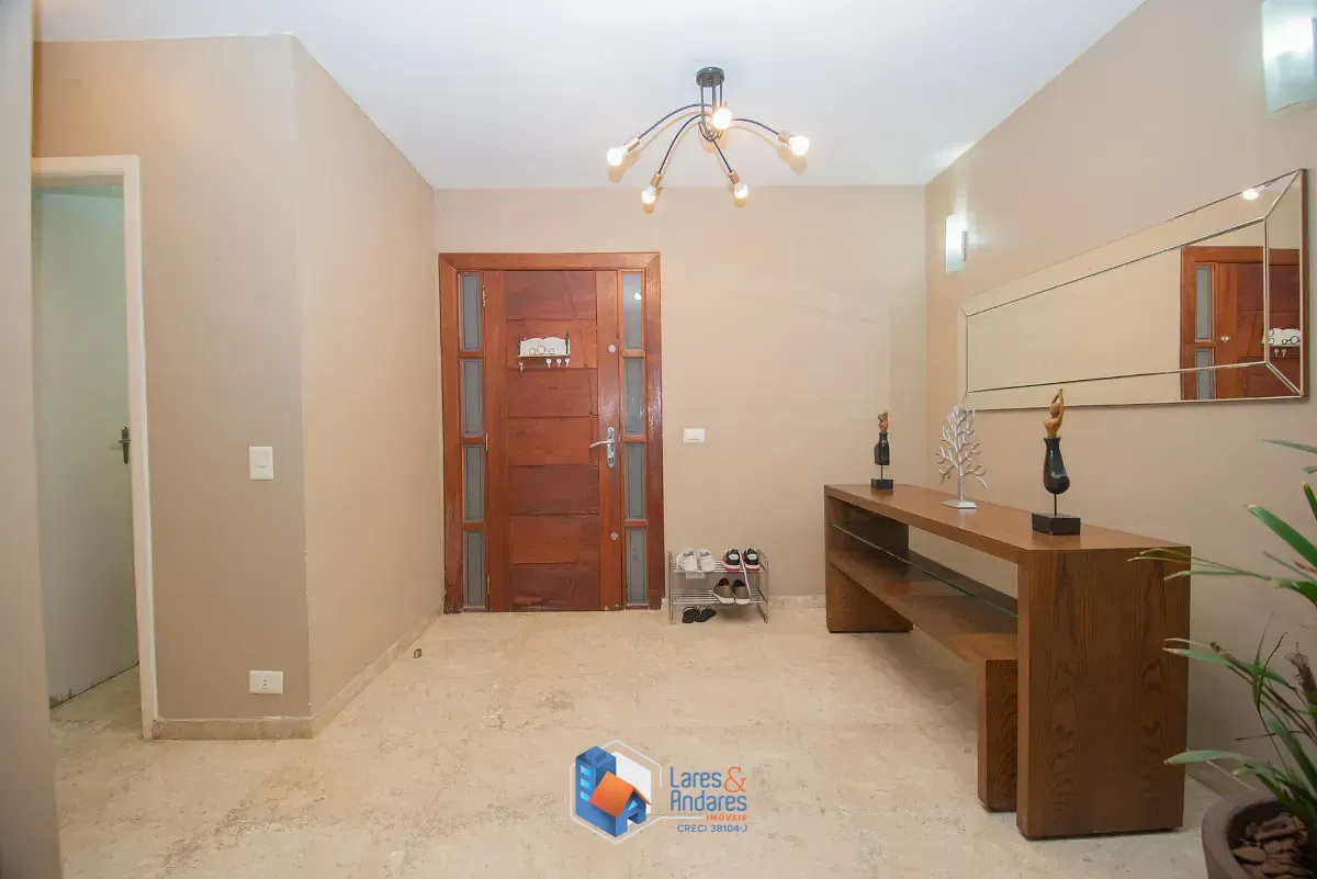 Foto do imóvel Casa para venda em Cidade Monções com 4 quartos, sendo 1 suíte, 337m² em Rua Macambará