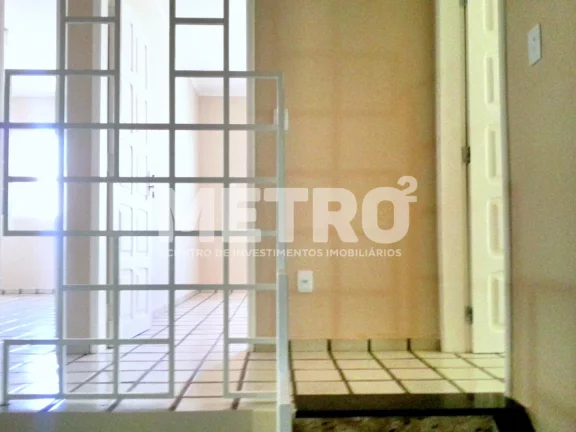 Imagem Casa à venda no Bairro São José com 3 quartos, sendo 2 suítes, PETROLINA - PE