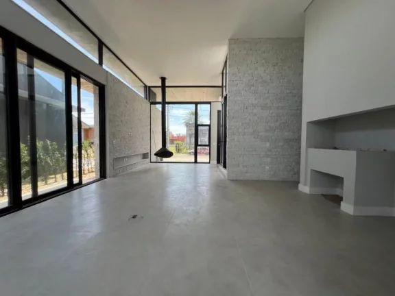 Imagem Casa em Condominio 4 Dormitórios - Bairro Dubai