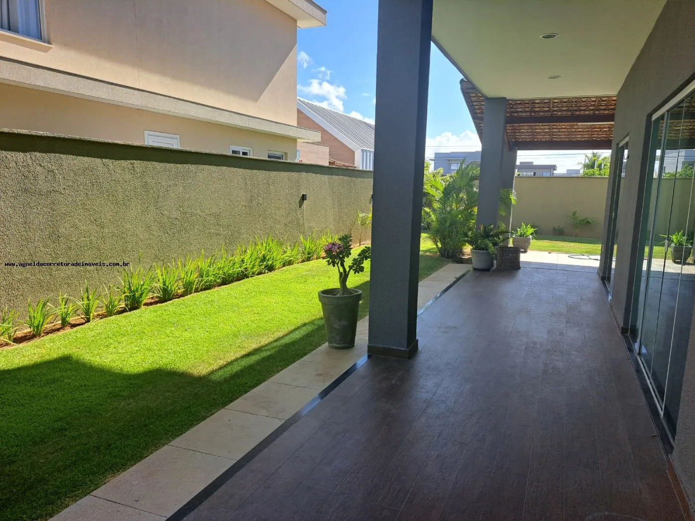 Imagem Casa para Venda em Parnamirim, Pium (Distrito Litoral), 4 dormitórios, 3 suítes, 4 banheiros, 2 vagas