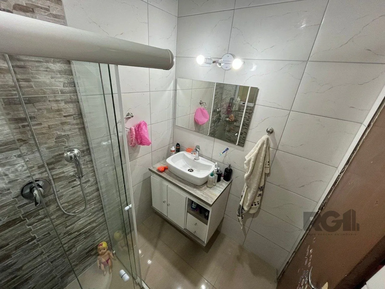 Imagem Sobrado a venda no bairro Mato Grande em Canoas
