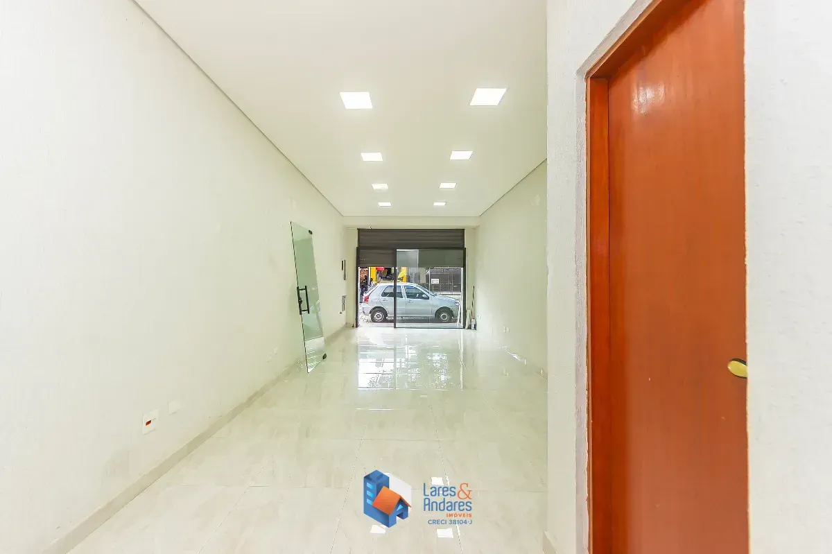 Imagem Loja de rua para venda e locação em Vila Cordeiro, 100m²