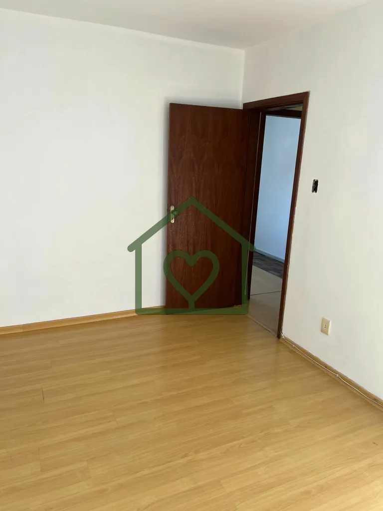 Imagem Procurando um lugar para chamar de lar? Esse apartamento semimobiliado conta com uma cozinha sob med...