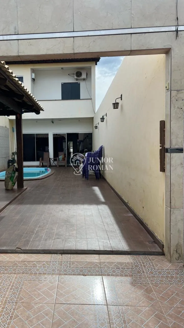 Imagem SOBRADO 3 DORM l 1 SUITE l PISCINA - BAIRRO SÃO PEDRO- BARREIRAS/BA