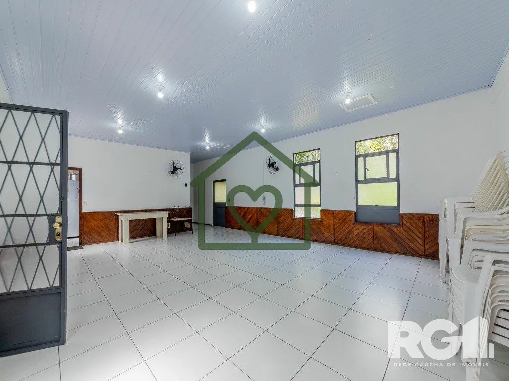 Imagem Apartamento 2 dormitórios no bairro Partenon Excelente apartamento de dois dormitórios, living, co...
