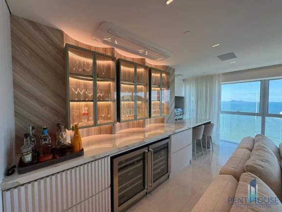 Imagem Apartamento Frente Mar para Venda em Balneário Camboriú, CENTRO, 4 dormitórios, 4 suítes, 5 banheiros, 3 vagas