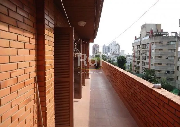 Imagem Cobertura para Venda - 255.99m², 5 dormitórios, sendo 1 suites, 2 vagas - Menino Deus