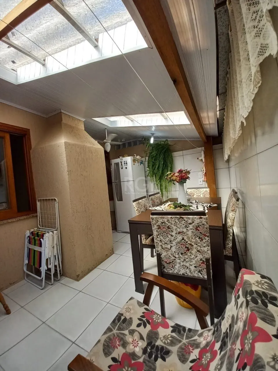 Imagem Casa no bairro Aberta dos Morros 2 dormitórios