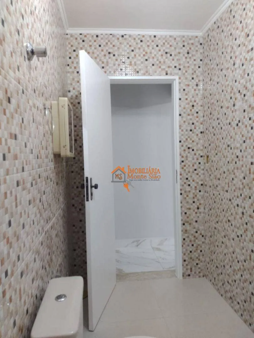 Imagem Sobrado com 2 dormitórios à venda, 100 m² por R$ 250.000,00 - Parque Mikail - Guarulhos/SP