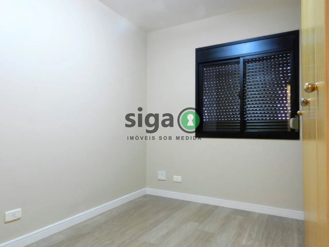 Imagem Apartamento com 2 quartos (1 Suíte) e Sacada com 70m² - Brooklin - São Paulo/SP