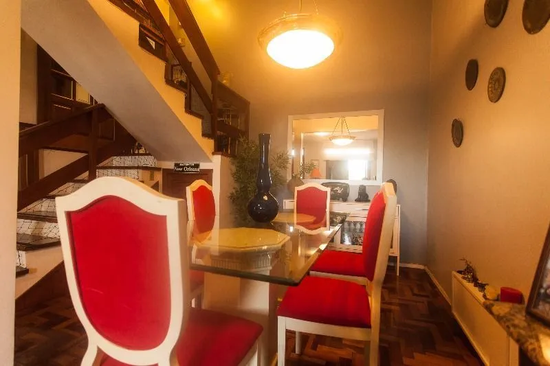 Imagem Casa Condominio para Venda - 170m², 3 dormitórios, sendo 1 suites, 2 vagas - Cavalhada