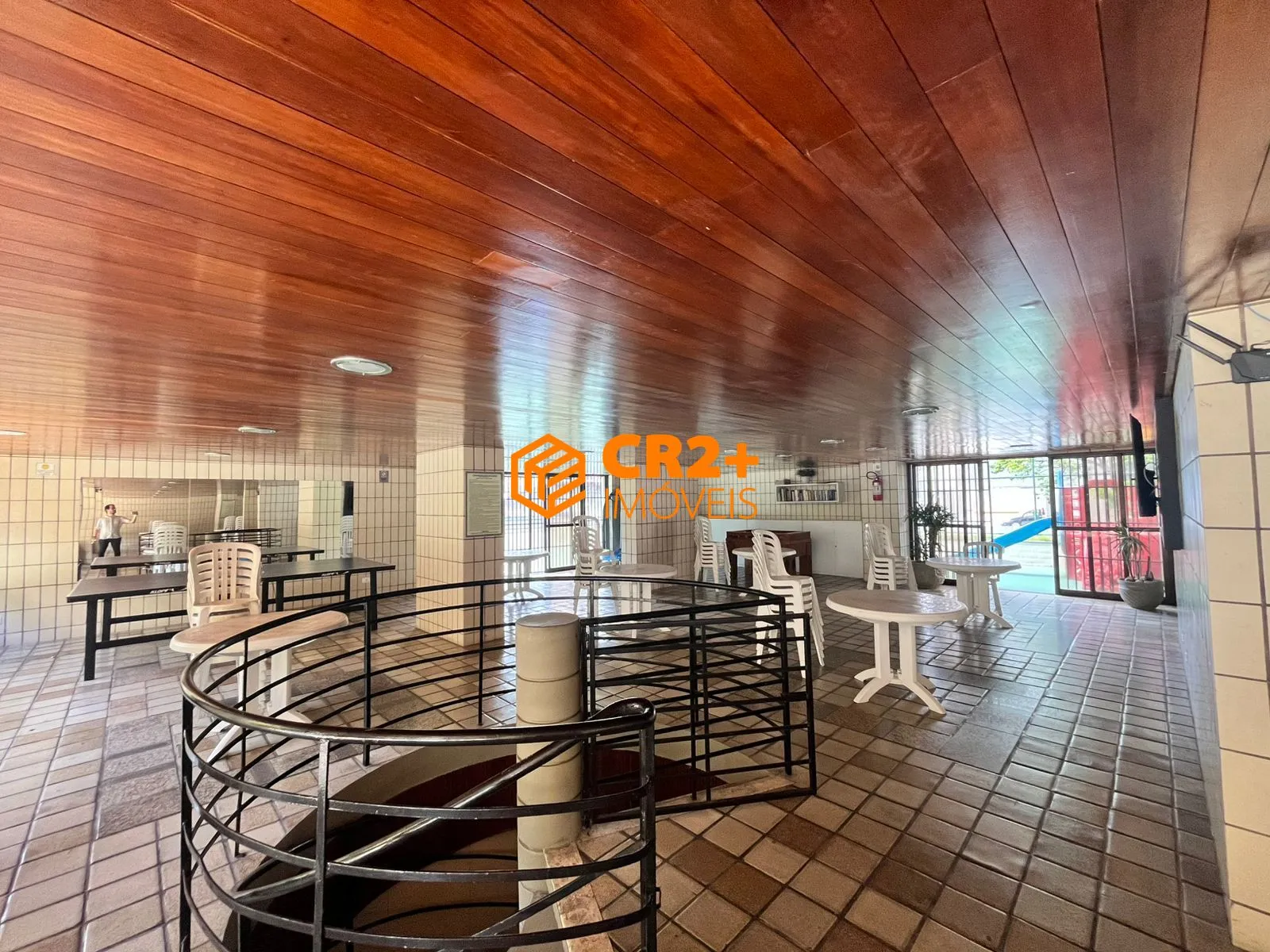 Imagem Vendo excelente apartamento 160 m², 3 quartos no Espinheiro na rua quarenta e o