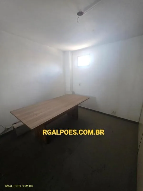 Imagem Galpão para Locação em DUQUE DE CAXIAS, Jardim Gramacho, 2 banheiros