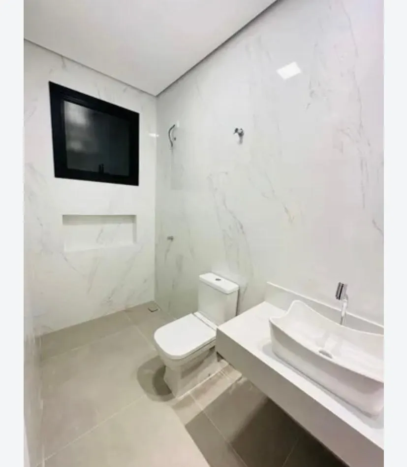 Imagem Casa Alto Padrão com 4 Suítes e Piscina no Condomínio Morada da Praia- Bertioga/SP