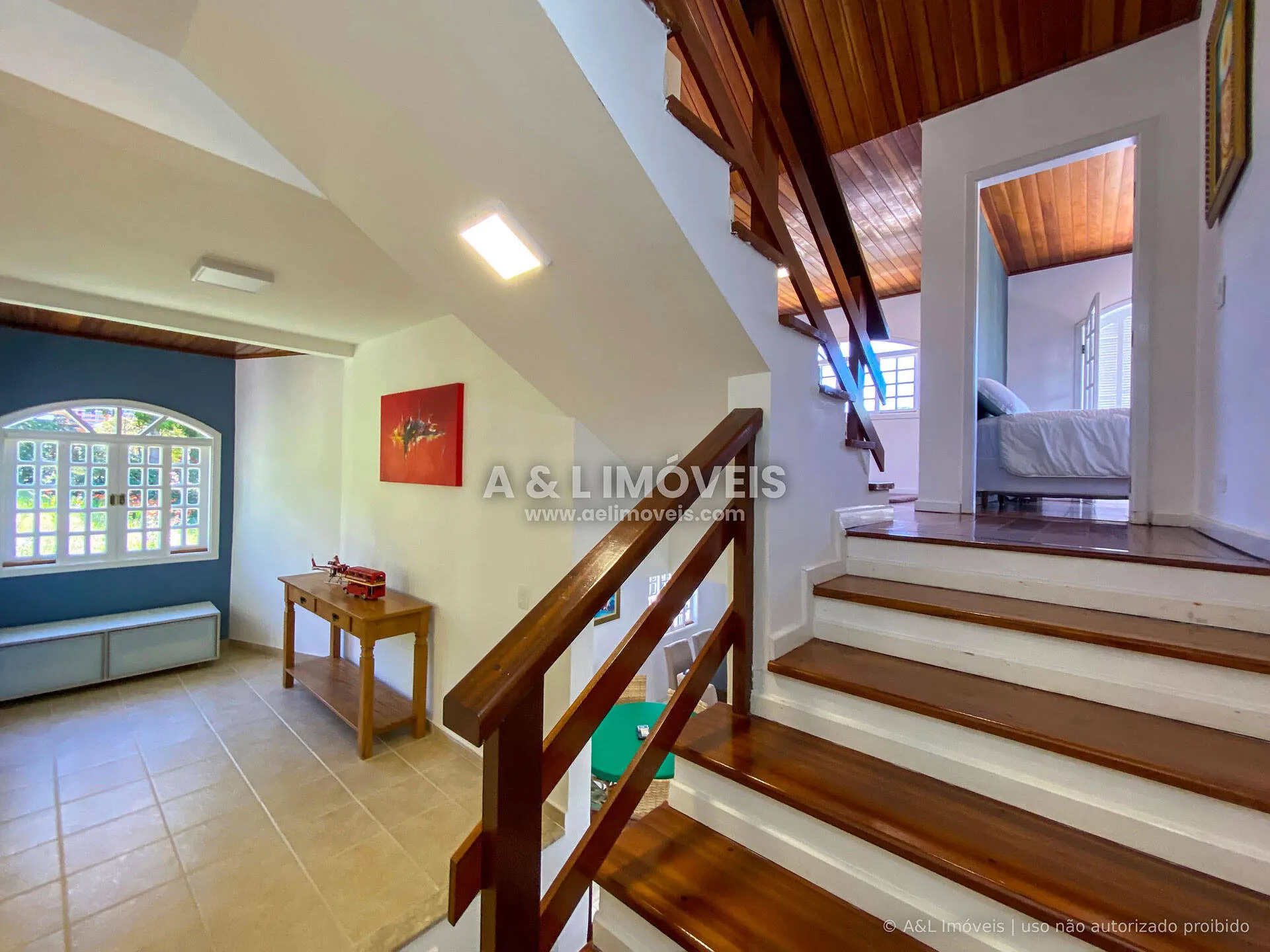 Imagem Casa no Condomínio Iporanga em Campos do Jordão, 5 dormitórios