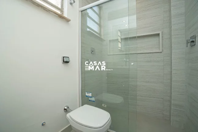 Imagem Imperdível! Apartamento à venda na Barra da Tijúca, Rio de Janeiro-RJ: 4 quartos, 1 suíte, 4 banheiros, 1 vaga, 130m².