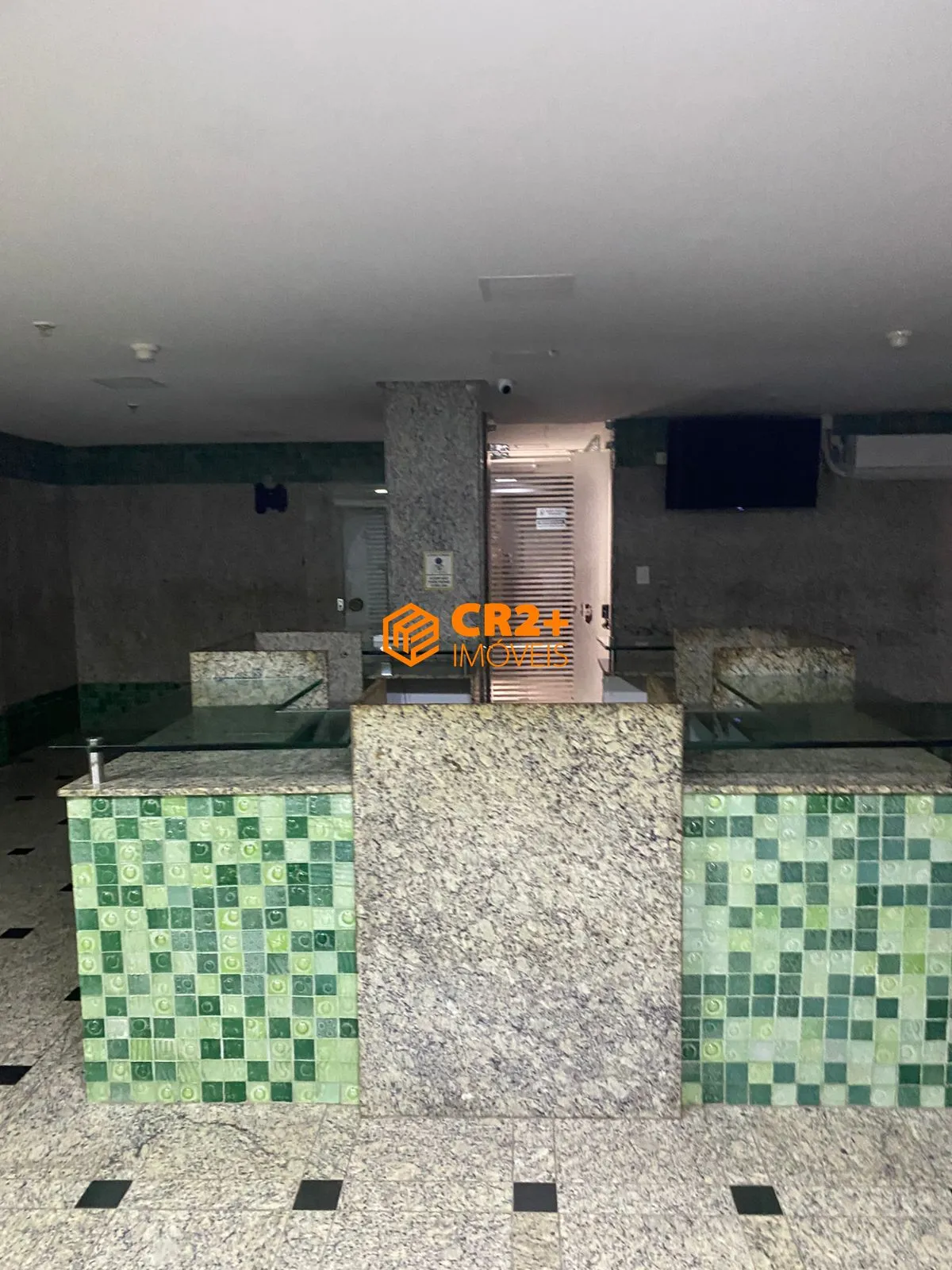 Imagem Oportunidade! Ampla Sala Comercial na Ilha do Leite - 250m²