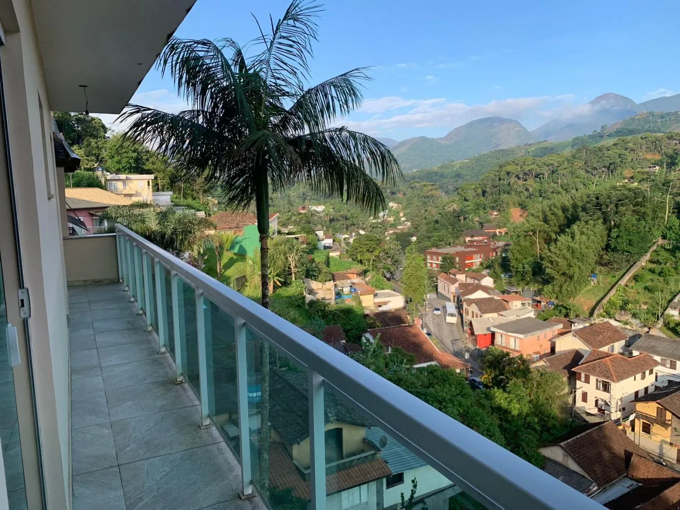 Foto do imóvel Casa para Venda em Petrópolis / RJ em Rua Vinte e Nove de Junho