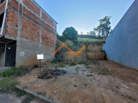 Imagem Lote de 150m² a venda no bairro Jardim Vitória em Santana do Paraíso.