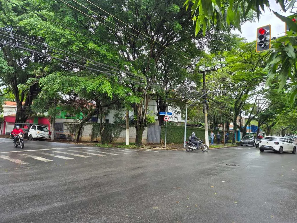Foto do imóvel PFA 10 Terreno - Terreno à venda em Rua Ferreira de Araújo, 10 - Pinheiros, São Paulo - SP