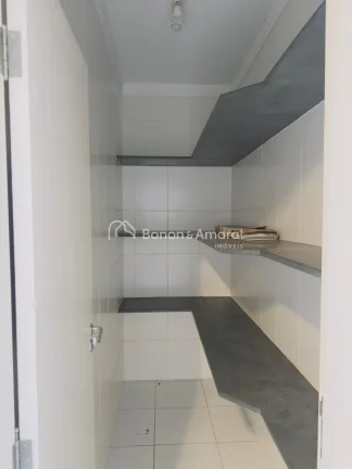 Imagem Apresentamos uma residência sofisticada e moderna no exclusivo Residencial Jardim dos Manacás, uma...