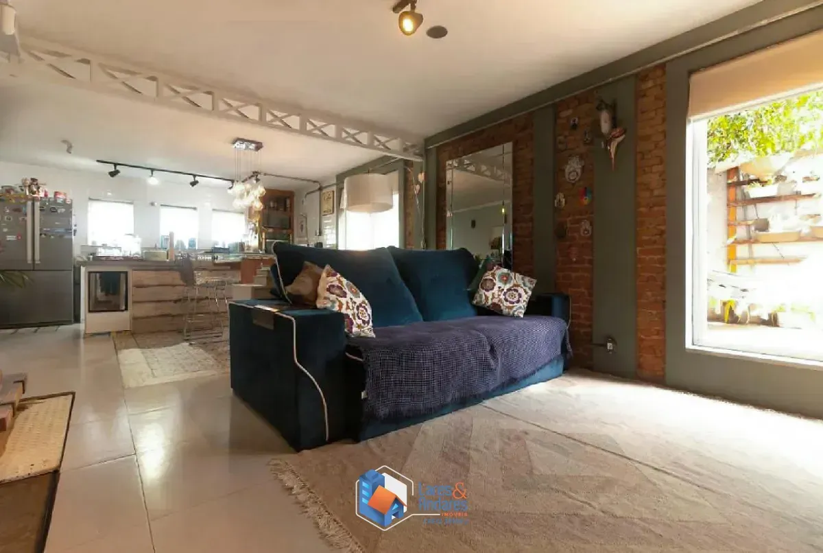 Imagem Casa para venda em Indianópolis com 3 quartos, sendo 1 suíte, 280m²