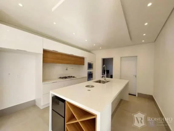 Imagem Casa t?(C)rrea, condomínio Saint Patrick, com 04 suítes, sendo uma máster