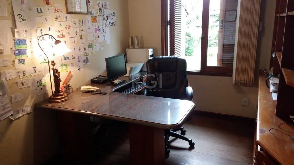 Imagem Casa para Venda - 432m², 3 dormitórios, 1 vaga - Tristeza