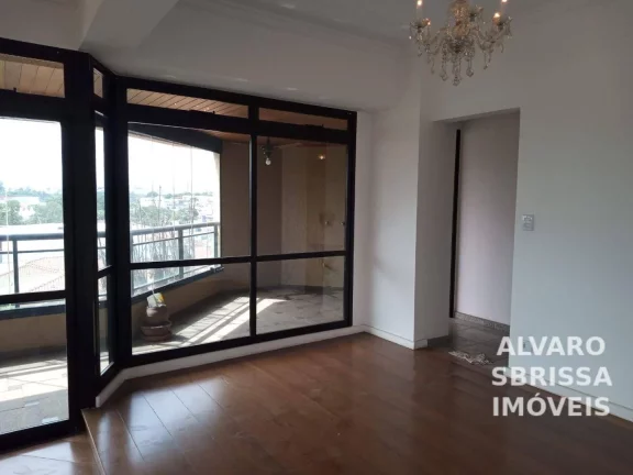 Imagem Apartamento com 4 vagas, 4 dormitórios sendo 2 suítes, todos com armários, portas balcões, venezianas automáticas e lindas vistas. 287m2. 1 por andar