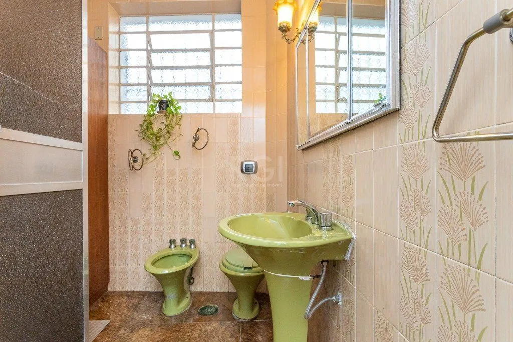 Imagem Casa no bairro Petrópolis de 3 dormitórios