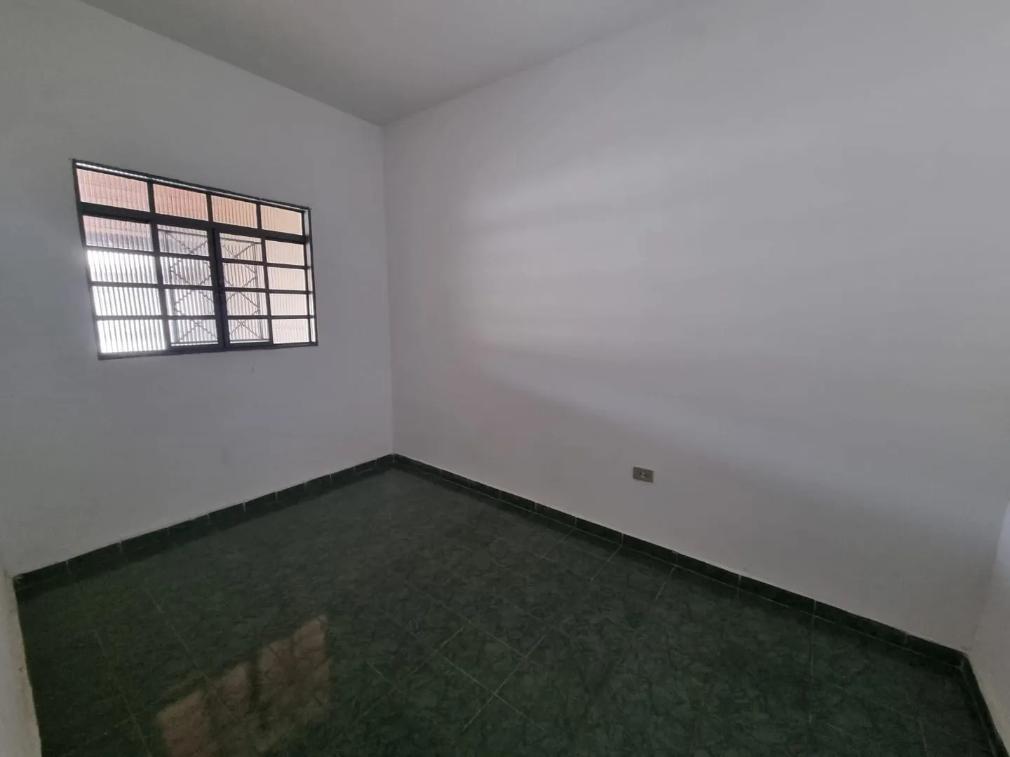 Imagem Casa à venda 2 Quartos, 2 Vagas, 140M², Marieta Azeredo, Pindamonhangaba - SP