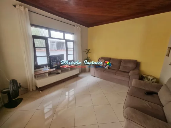 Imagem casa bem localizada com edícula