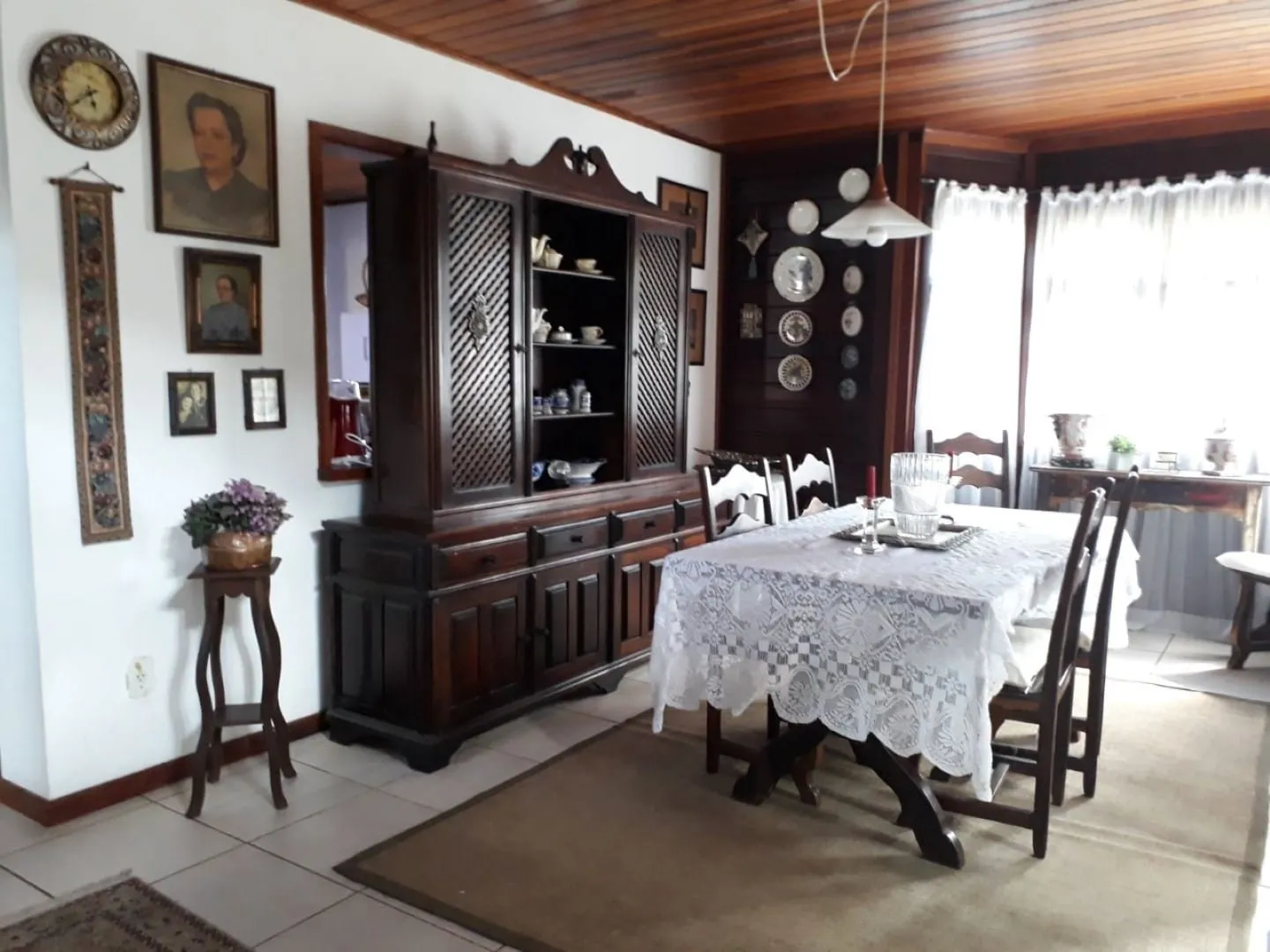 Imagem Chácara à venda 3 Quartos, 3 Suites, 10 Vagas, 2000M², Parque Lago Azul, Pindamonhangaba - SP
