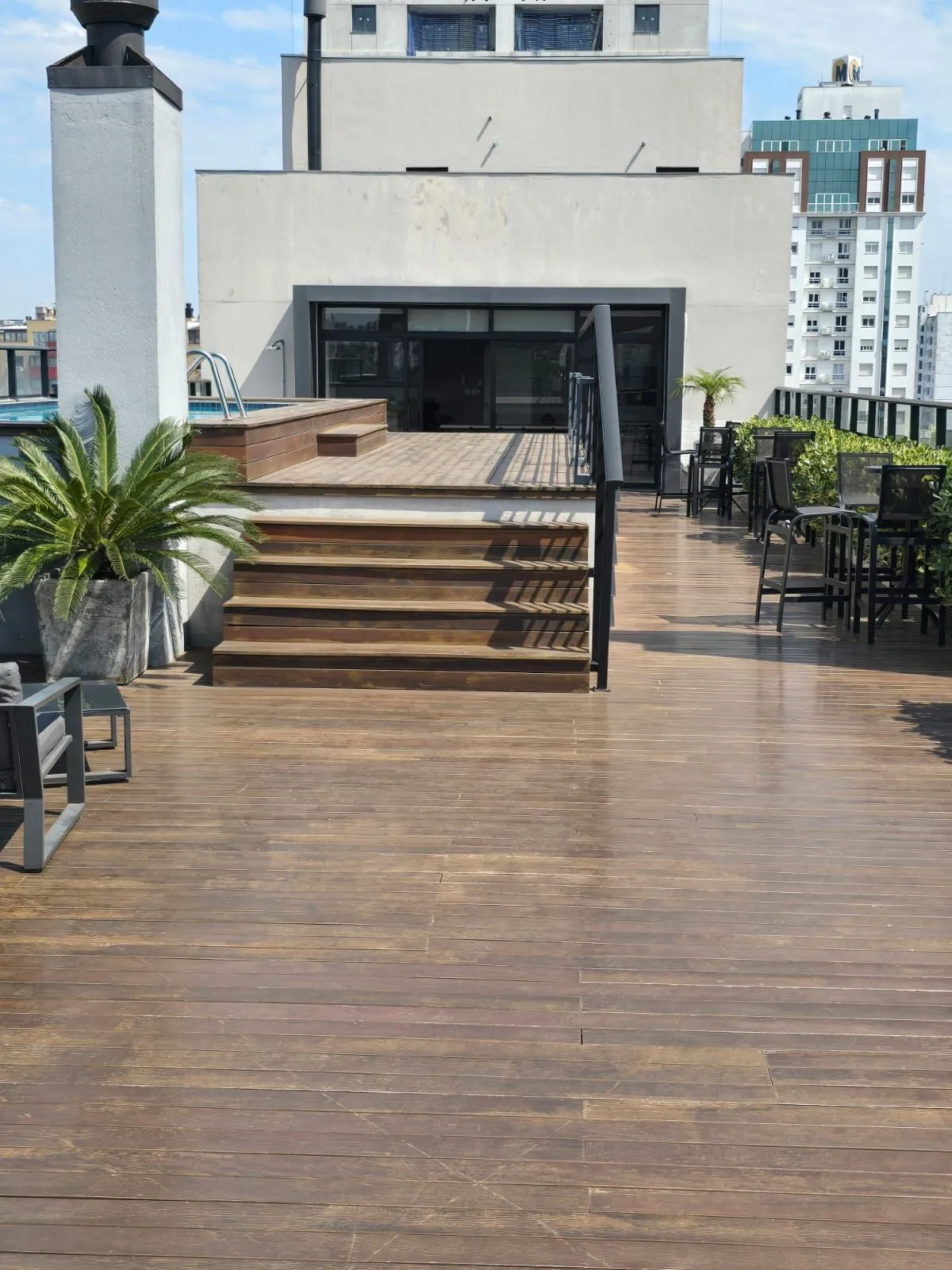 Imagem Studio mobiliado, com 30m² privativos, 1 vaga - Cidade Baixa