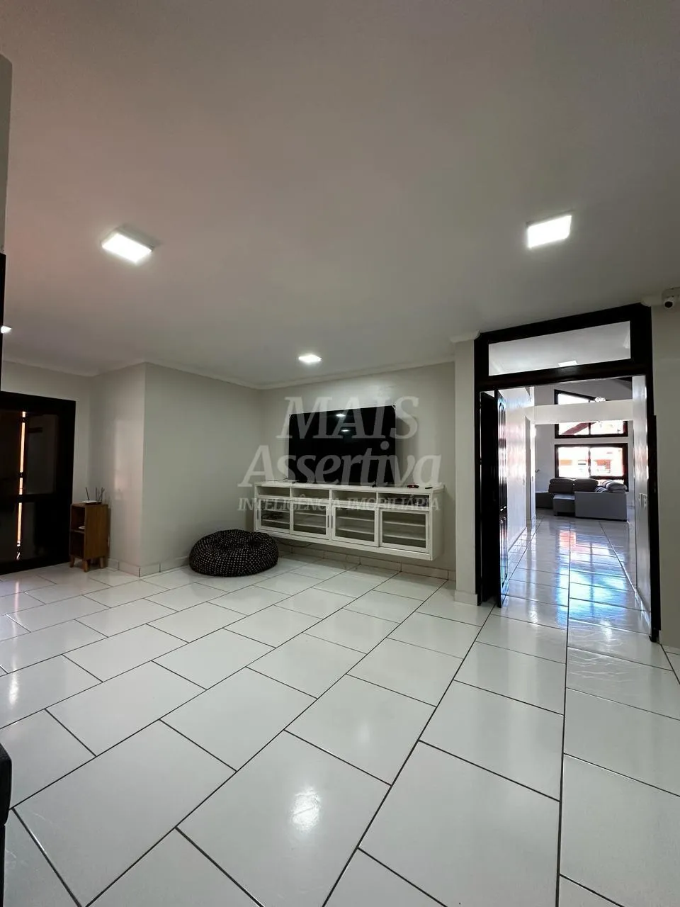 Imagem Casa 05 dormitórios para venda em Xangrilá