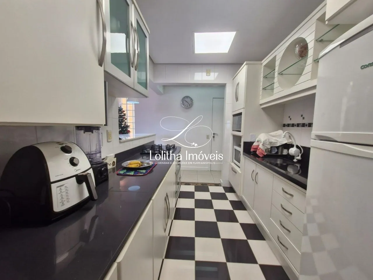 Imagem APARTAMENTO À VENDA NO ESTREITO, 3 QUARTOS SENDO 1 SUÍTE E 2 VAGAS DE GARAGEM - FLORIANÓPOLIS/SC