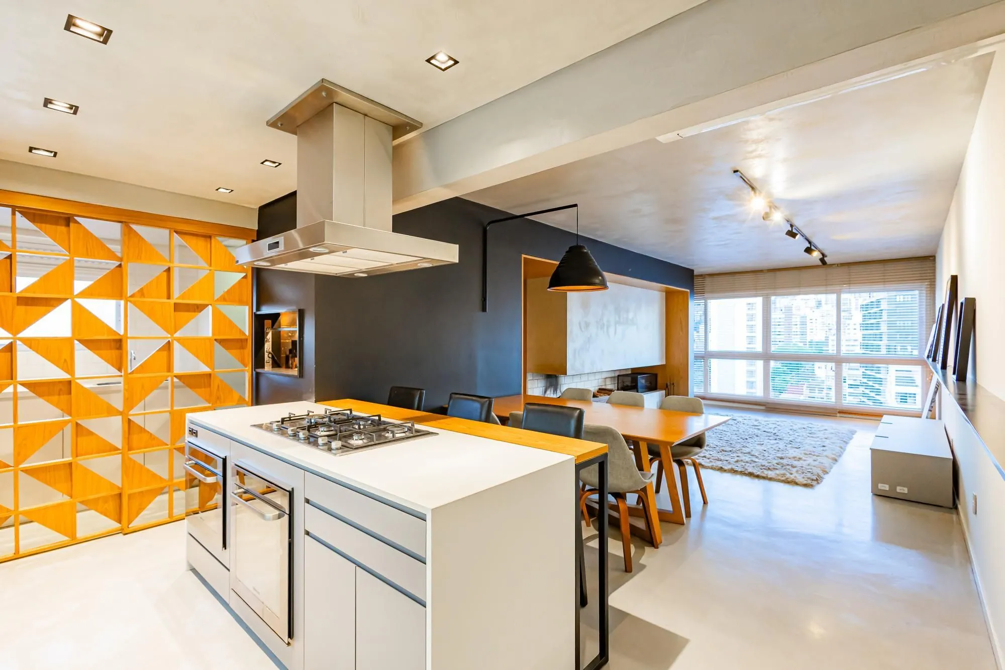 Imagem Espetacular apartamento finamente decorado e mobiliado por arquiteto renomado com 3 vagas próx. Rua Nova Iorque