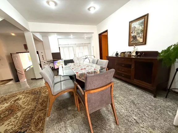 Imagem Casa à venda no Bairro Anita Garibaldi, por R$ 1.490.000.