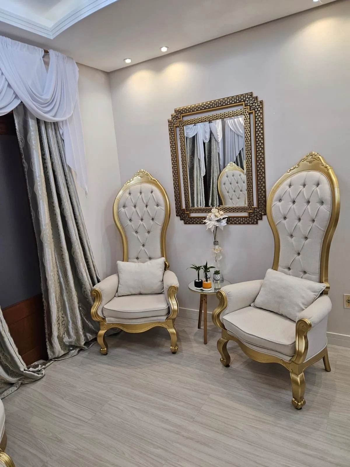 Imagem Apartamento com 02 quartos e 01 vaga no Centro Histórico de Porto Alegre