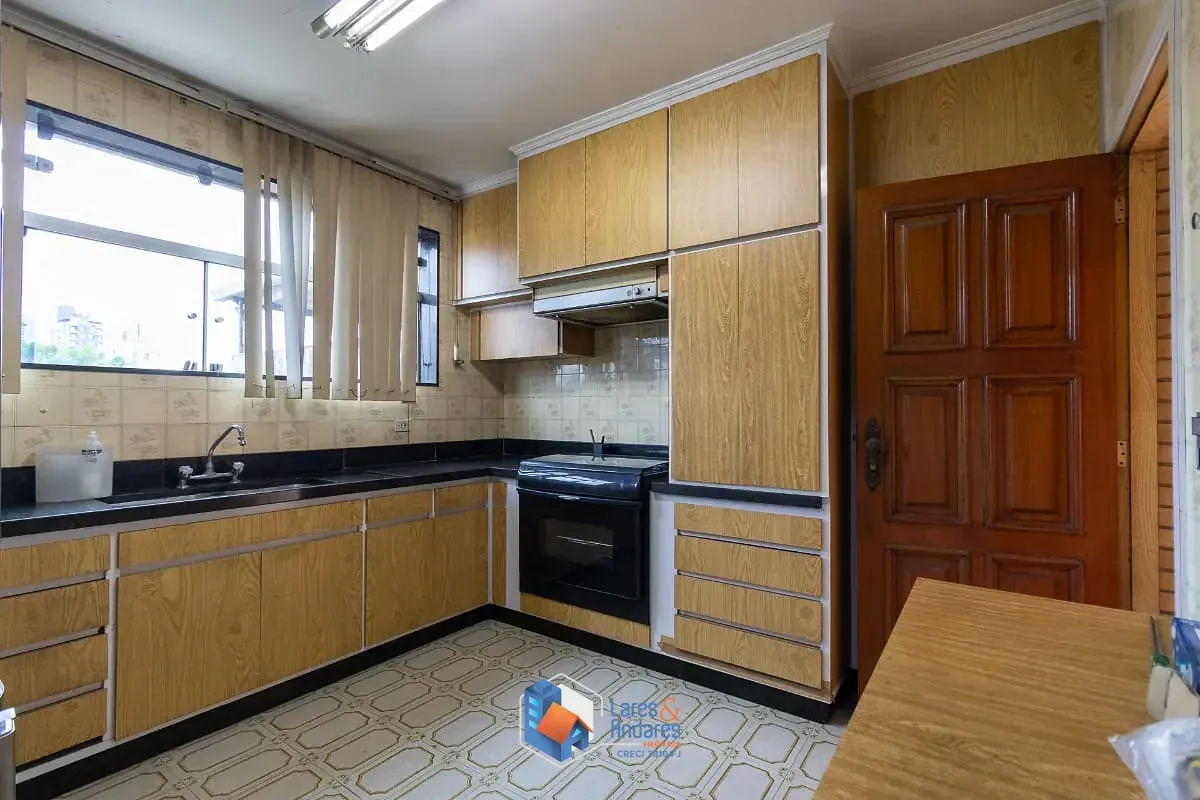 Imagem Casa para venda em Vila Carrão com 3 quartos, sendo 3 suítes, 382m²