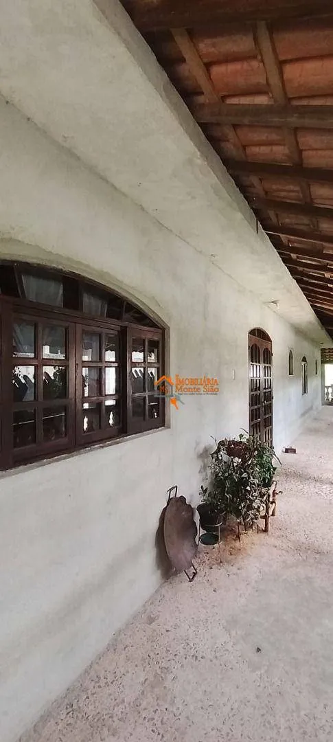 Imagem Chácara com 3 dormitórios à venda, 1760 m² por R$ 620.000,00 - Zona Rural - Arujá/SP