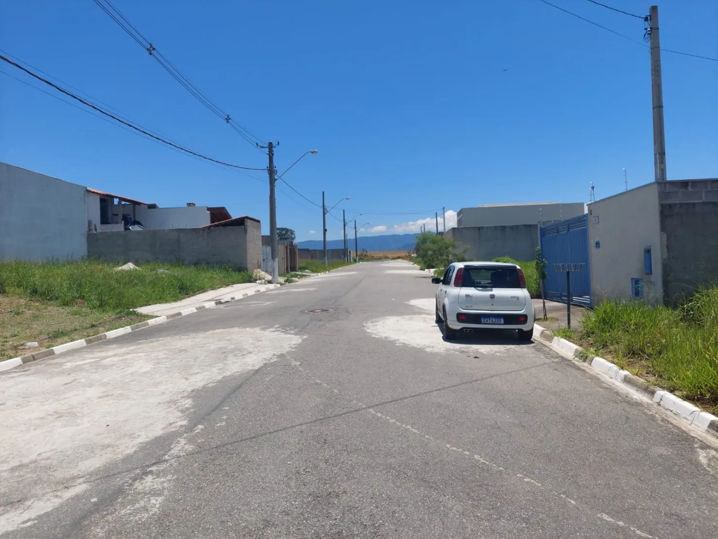Imagem Terreno à venda 176M², Loteamento Residencial e Comercial Flamboyant, Pindamonhangaba - SP