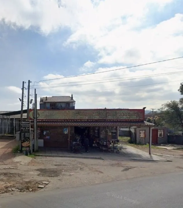 Imagem Excelente oportunidade de investimento - imóvel com construção mista e amplo potencial comercial e residencial